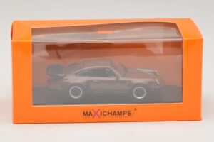 Porsche 911 930 Turbo 3.3 Brown Maxichamps 1:43 940069001 Diecast — photo 5 of 5