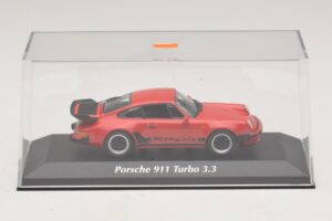 Porsche 911 930 Turbo 3.3 Red Maxichamps 1:43 940069000 Diecast — photo 4 of 5