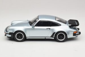 Porsche 911 930 Turbo 3.3 Silver KK-Scale 1:18 KKDC181444 Diecast — photo 3 of 6