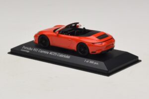 Porsche 911 991.1 Carrera 4 GTS Cabriolet Orange Minichamps 1:43 410067331 Diecast — photo 3 of 5
