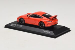Porsche 911 991.1 GT3 Orange Minichamps 1:43 410066024 Diecast — photo 3 of 5