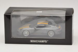 Porsche 911 991.1 R Grey Minichamps 1:43 410066232 Diecast — photo 5 of 5