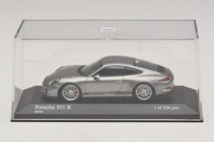 Porsche 911 991.1 R Silver Minichamps 1:43 410066224 Diecast — photo 4 of 5