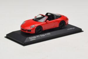 Porsche 911 991.1 Targa 4 GTS Red Minichamps 1:43 410067340 Diecast — photo 2 of 5