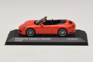Porsche 911 991.2 Carrera 4 Cabriolet Orange Minichamps 1:43 410067231 Diecast