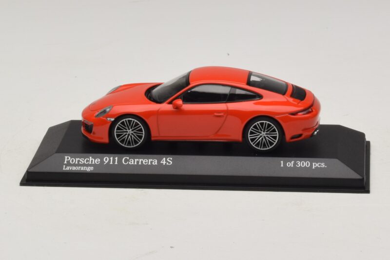 Porsche 911 991.2 Carrera 4S Orange Minichamps 1:43 410067241 Diecast