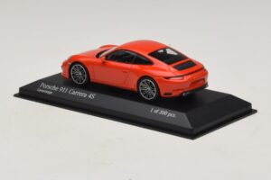 Porsche 911 991.2 Carrera 4S Orange Minichamps 1:43 410067241 Diecast — photo 3 of 5