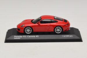Porsche 911 991.2 Carrera 4S Red Minichamps 1:43 410067240 Diecast