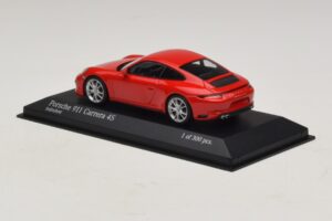 Porsche 911 991.2 Carrera 4S Red Minichamps 1:43 410067240 Diecast — photo 3 of 5