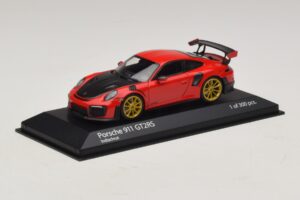 Porsche 911 991.2 GT2 RS Red Minichamps 1:43 410067227 Diecast — photo 2 of 5
