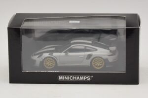 Porsche 911 991.2 GT2 RS Weissach Package Chalk Minichamps 1:43 410067220 Diecast — photo 5 of 5