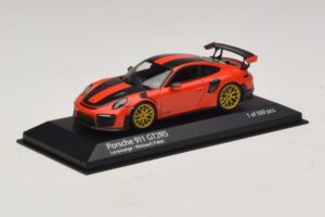 Porsche 911 991.2 GT2 RS Weissach Package Orange Minichamps 1:43 410067224 Diecast — photo 2 of 5