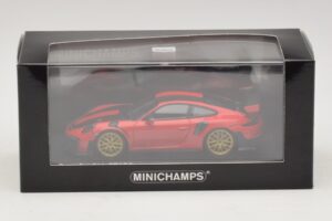 Porsche 911 991.2 GT2 RS Weissach Package Red Minichamps 1:43 410067221 Diecast — photo 5 of 5
