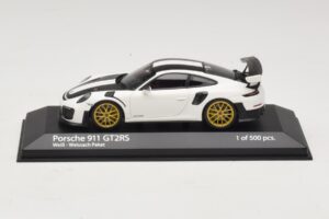 Porsche 911 991.2 GT2 RS Weissach Package White Minichamps 1:43 410067222 Diecast
