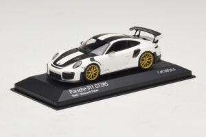 Porsche 911 991.2 GT2 RS Weissach Package White Minichamps 1:43 410067222 Diecast — photo 2 of 5