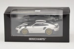 Porsche 911 991.2 GT2 RS Weissach Package White Minichamps 1:43 410067222 Diecast — photo 5 of 5
