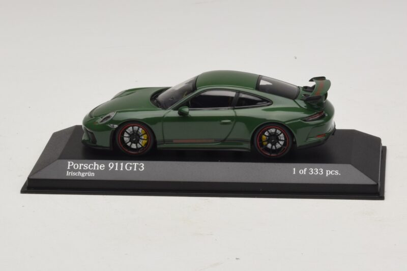 Porsche 911 991.2 GT3 Green Minichamps 1:43 410066028 Diecast