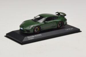 Porsche 911 991.2 GT3 Green Minichamps 1:43 410066028 Diecast — photo 2 of 5