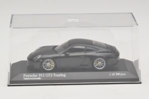 Porsche 911 991.2 GT3 Touring Black Metallic Minichamps 1:43 410067424 Diecast — photo 4 of 5