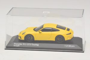 Porsche 911 991.2 GT3 Touring Yellow Minichamps 1:43 410067421 Diecast — photo 4 of 5