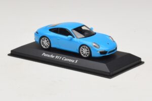 Porsche 911 991 Carrera S Blue Maxichamps 1:43 940060220 Diecast — photo 3 of 5