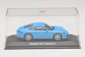 Porsche 911 991 Carrera S Blue Maxichamps 1:43 940060220 Diecast — photo 4 of 5