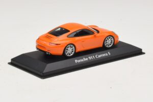 Porsche 911 991 Carrera S Orange Maxichamps 1:43 940060221 Diecast — photo 2 of 5