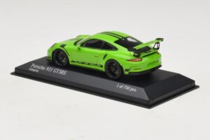 Porsche 911 991 GT3 RS Green Minichamps 1:43 410063224 Diecast — photo 3 of 5
