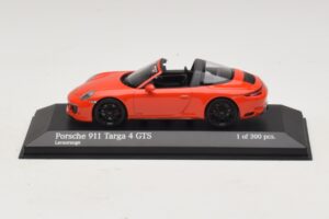 Porsche 911 991 Targa 4 GTS Orange Minichamps 1:43 410067341 Diecast