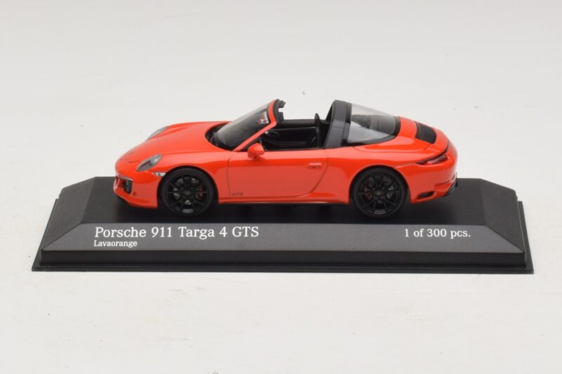 Porsche 911 991 Targa 4 GTS Orange Minichamps 1:43 410067341 Diecast