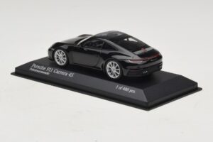 Porsche 911 992 Carrera 4S Black Metallic Minichamps 1:43 410069320 Diecast — photo 3 of 5