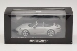 Porsche 911 992 Carrera 4S Cabriolet Grey Minichamps 1:43 410069331 Diecast — photo 5 of 5