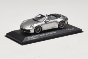 Porsche 911 992 Carrera 4S Cabriolet Silver Minichamps 1:43 410069330 Diecast — photo 2 of 5