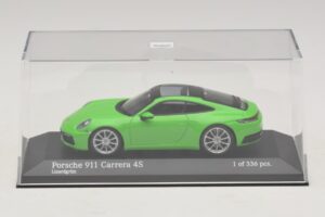 Porsche 911 992 Carrera 4S Green Minichamps 1:43 410069322 Diecast — photo 4 of 5