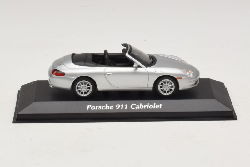 Porsche 911 996 Cabriolet Silver Maxichamps 1:43 940061031 Diecast
