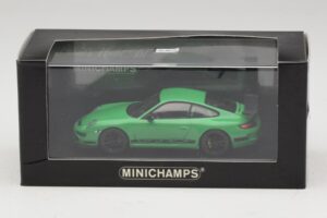 Porsche 911 997 GT3 RS Green Minichamps 1:43 403066011 Diecast — photo 5 of 5