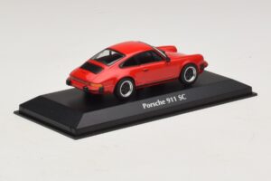Porsche 911 SC Red Maxichamps 1:43 940062021 Diecast — photo 2 of 5