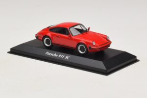 Porsche 911 SC Red Maxichamps 1:43 940062021 Diecast — photo 3 of 5