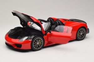 Porsche 918 Spyder Weissach Package Guards Red AUTOart 1:12 12122 Diecast — photo 2 of 8