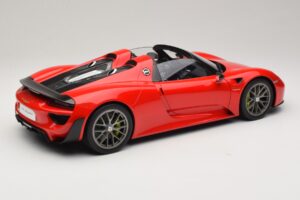 Porsche 918 Spyder Weissach Package Guards Red AUTOart 1:12 12122 Diecast — photo 3 of 8