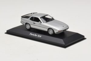 Porsche 924 Silver Maxichamps 1:43 940062120 Diecast — photo 3 of 5