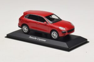 Porsche Cayenne 958 Red Maxichamps 1:43 940063200 Diecast — photo 3 of 5