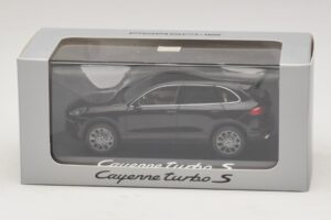 Porsche Cayenne 958 Turbo S Black Minichamps 1:43 WAP0200220E Diecast — photo 5 of 5