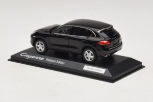 Porsche Cayenne 9PA Platinum Edition Black Minichamps 1:43 WAP0200160E Diecast — photo 3 of 5
