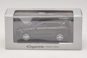 Porsche Cayenne 9PA Platinum Edition Black Minichamps 1:43 WAP0200160E Diecast — photo 5 of 5