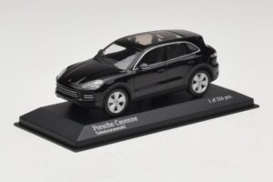 Porsche Cayenne Black Metallic Minichamps 1:43 410066301 Diecast — photo 2 of 5