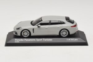 Porsche Panamera 971 Sport Turismo 4E-Hybrid Grey Minichamps 1:43 410066114 Diecast