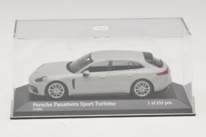 Porsche Panamera 971 Sport Turismo 4E-Hybrid Grey Minichamps 1:43 410066114 Diecast — photo 4 of 5