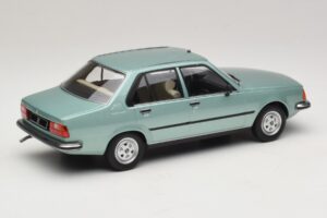 Renault 18 Light Green MCG 1:18 MCG18596 Diecast — photo 2 of 6
