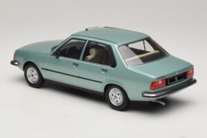 Renault 18 Light Green MCG 1:18 MCG18596 Diecast — photo 5 of 6